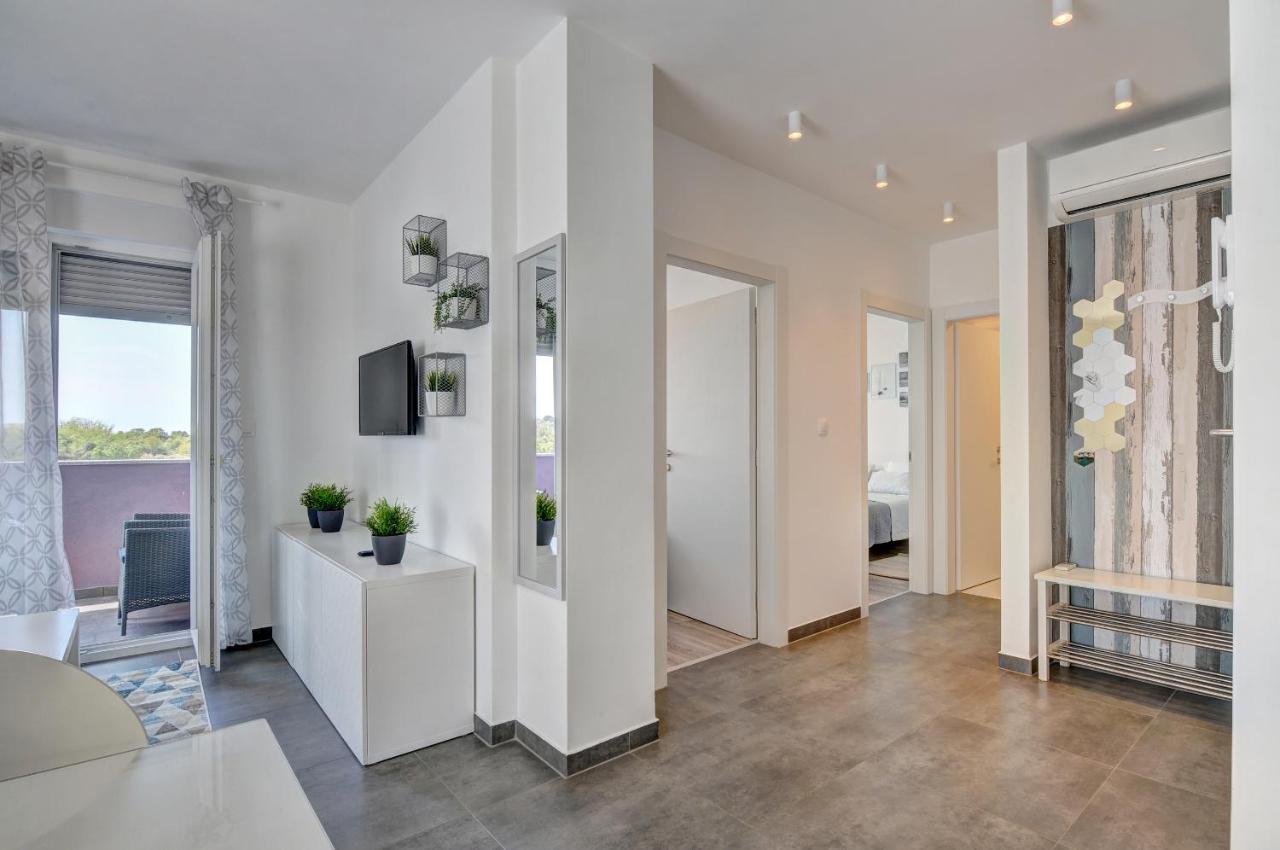 Apartment Log In Štinjan Kültér fotó